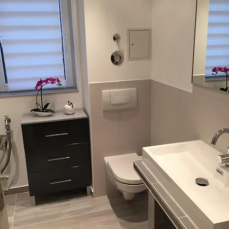 29 Strandstrasse, 2 شقة بابي